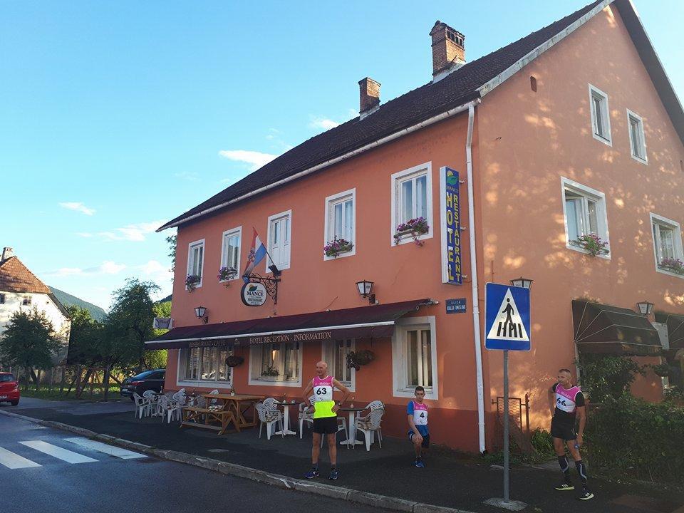 Hotel Mance Brod na Kupi Экстерьер фото
