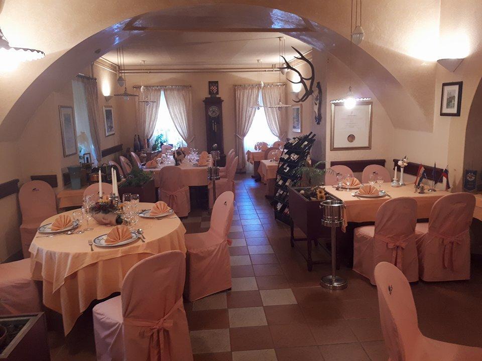 Hotel Mance Brod na Kupi Экстерьер фото